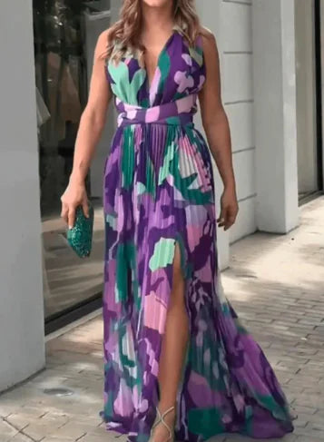 Sleeveless Pleated Backless Dress